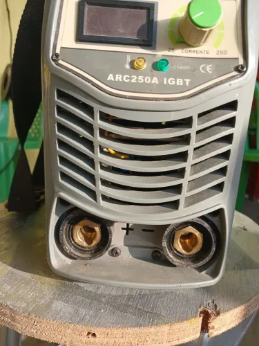 Venda de uma máquina de solda inversora