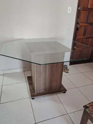 Mesa de jantar hexagonal 1,30m de largura + 5 cadeiras 