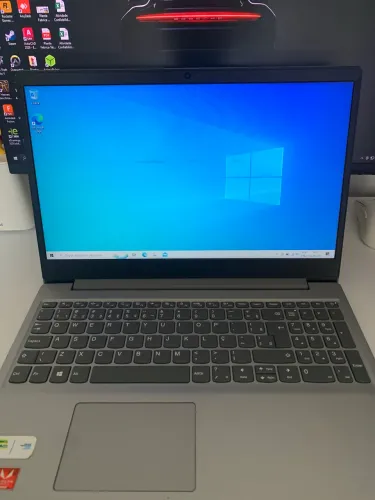 Notebook Lenovo Ryzen 5 3500u