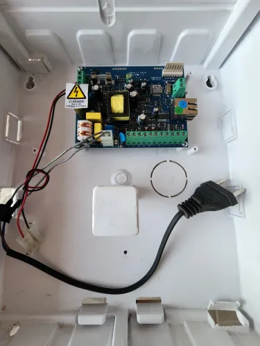 Módulo De Comunicação IP/Ethernet Viaweb Vw8eth Com Caixa