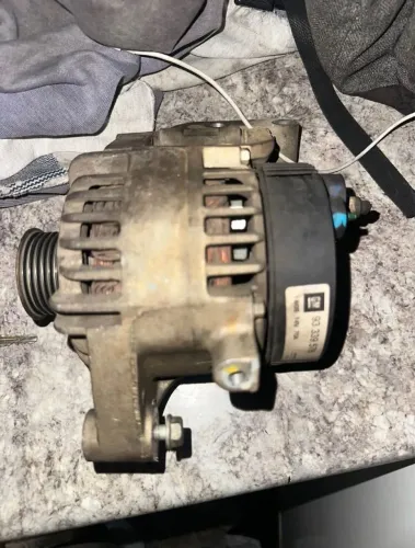 Alternador corsa