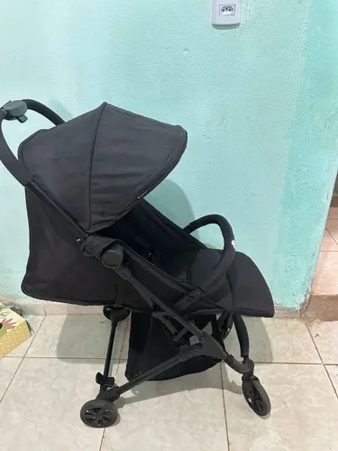 Vende-se carrinho de bebê galzerano e bebê conforto