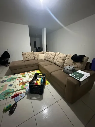 Sofá em L