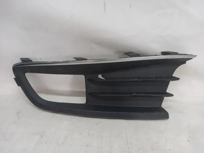 Moldura Farol De Milha Le Gol Voyage G6 13/16 C/detalhe