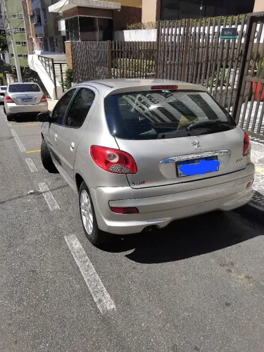 Peugeot 207 XR 1.4 Flex 8V 5P 2012
