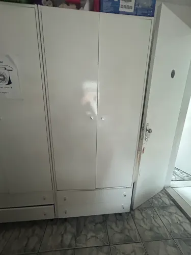 Guarda roupa solteiro 2 portas 2 gavetas