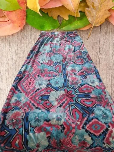 saia floral longa com fenda mc girl
