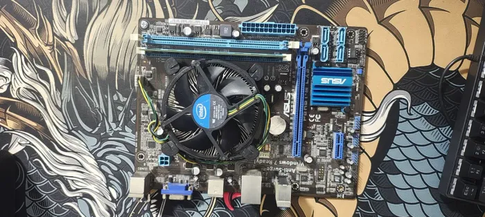 Kit Placa Mãe Asus H61 + i3 3ª Ger + 4GB DDR3