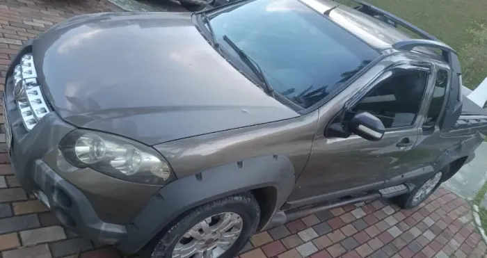 Fiat Strada Adventure 1.8/ 1.8 Locker Flex CE 2010