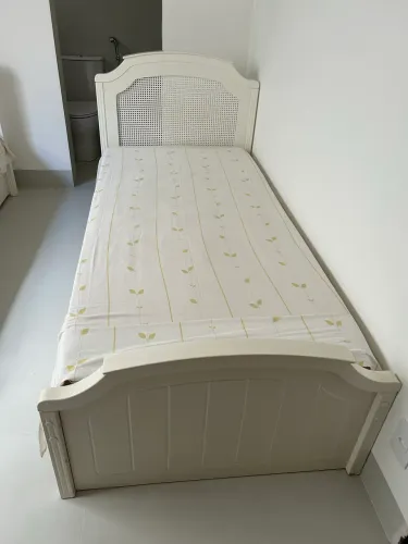 Cama madeira branca solteiro