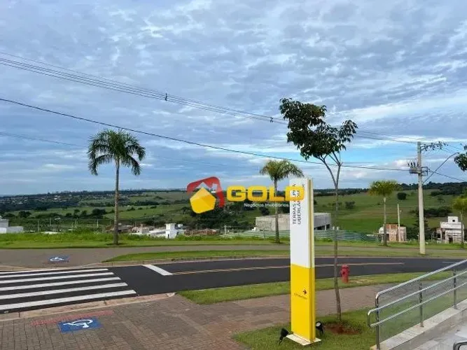 Terreno em Condomínio para Venda em Uberlândia, Granja Marileusa
