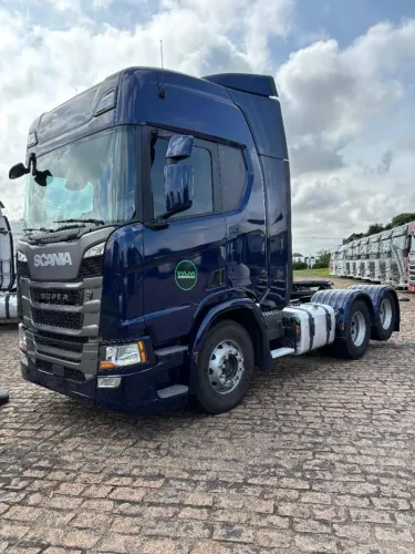 Scania R 460 A 6X2.