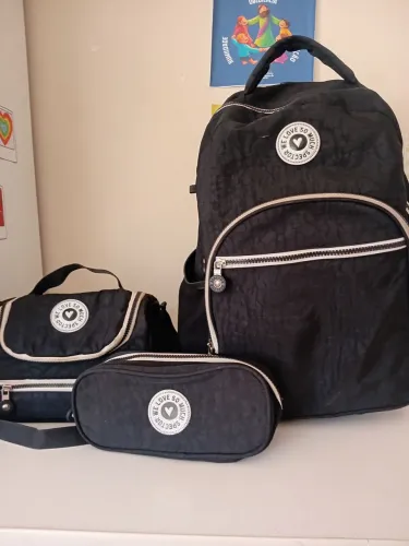 Kit Mochila com Estojo e Lancheira Spector Preta de Rodinha e de Costas VENDA RÁPIDA!!!