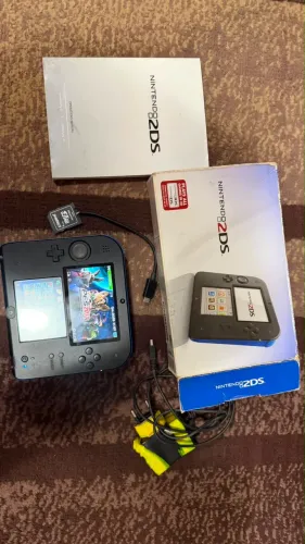Portátil Nintendo 2DS desbloqueado lotado de jogos