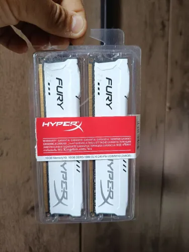 Memória RAM DDR3 2x8 hyperx Fury