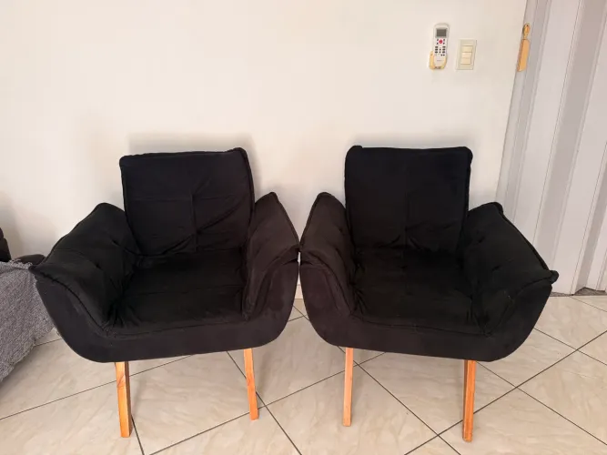 Par de Poltronas Decorativas