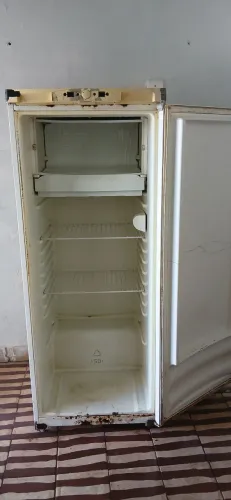Geladeira continental 