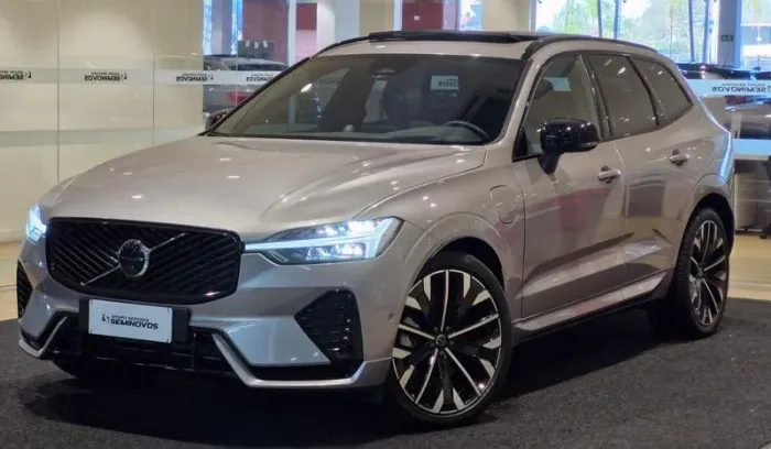 Volvo XC-60 T-8 Ultra Dark 2.0 AWD (híbrido) 2026