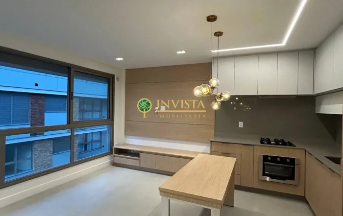 Apartamento com 1 quarto e 1 vaga no bairro Estreito, em Florianópolis. c