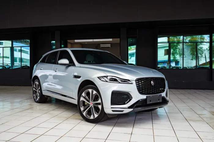 Jaguar F-Pace 2.0 R-dynamic S 404cv (híbrido) 2023