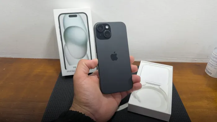 Iphone 15 128GB Rosa - semi novo