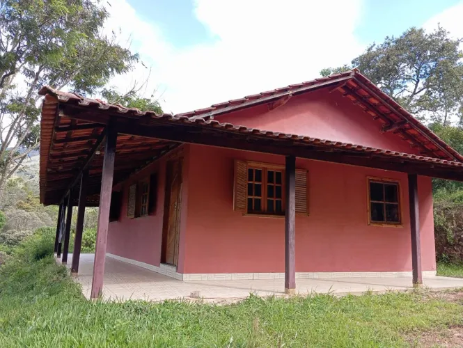 Alugo casa. bairro rural fragaria