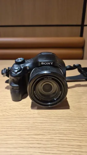 Câmera Sony DSC-WH300