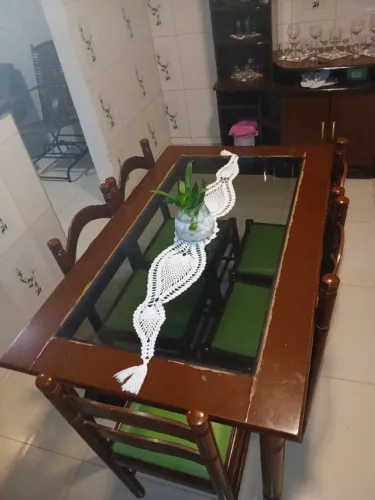 Mesa de Jantar de Madeira com 6 Cadeiras e Tampo de Vidro