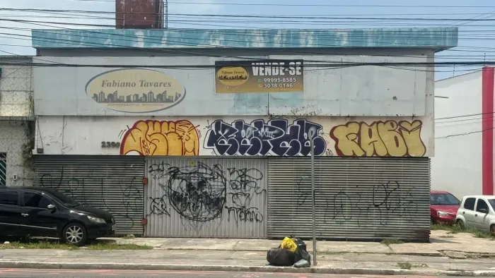 Prédio na Senador Lemos - Telégrafo