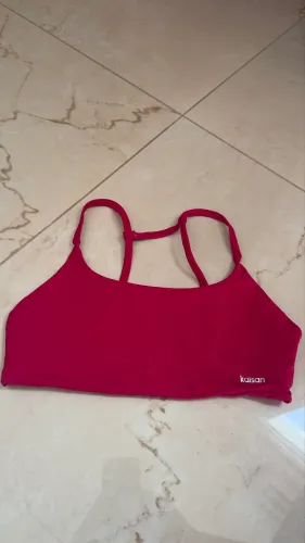 Top rosa choque