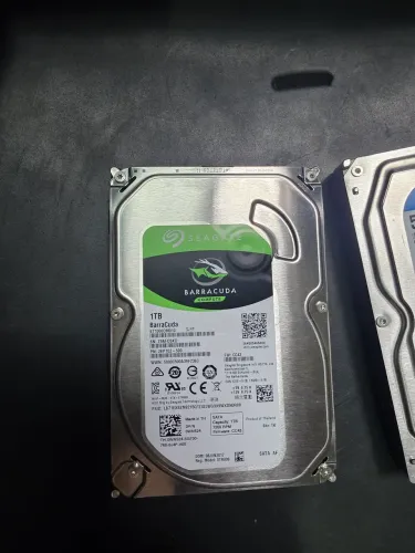Vendo HD de 500 e 1 Tera