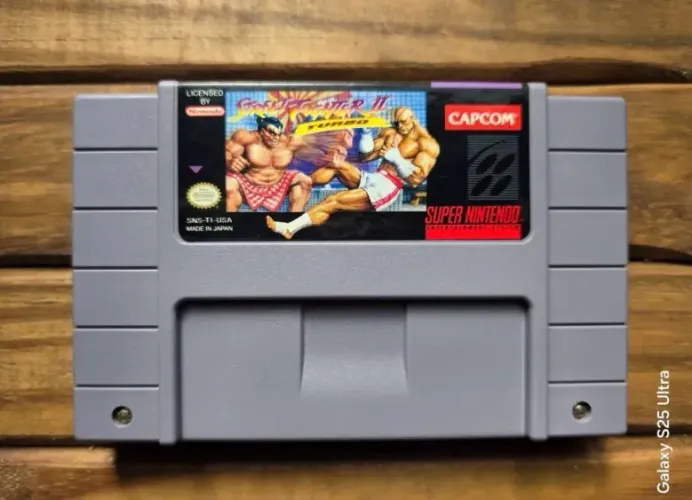 Street Fighter II Turbo : Hyper Fighting.