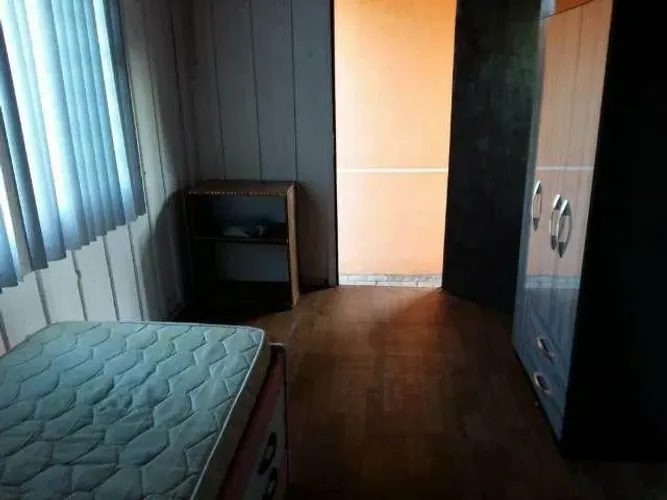 Quarto para rapazes, no Novo Mundo, próximo ao Condor do Portao