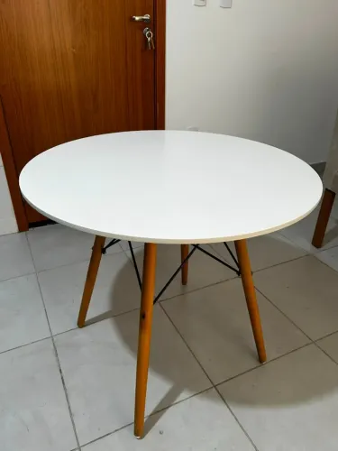 Mesa redonda branca eames eiffel 80 cm
