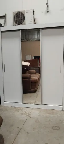 Guarda roupas USADO ENTREGA e MONTA dentro de Uberlândia MG 