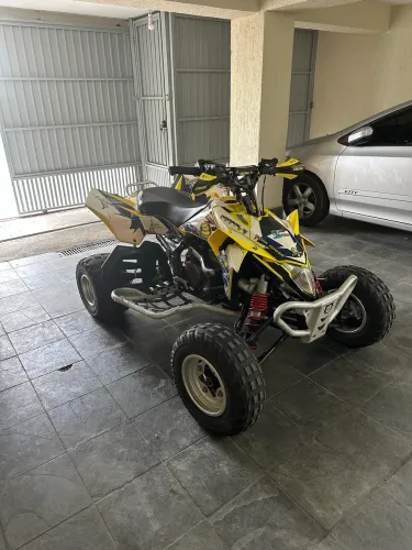 Suzuki LT-R450