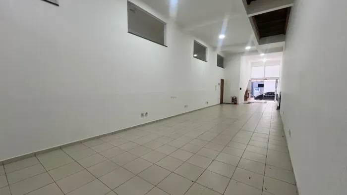 SALÃO COMERCIAL PARA LOCAÇÃO - CENTRO - VÁRZEA PAULISTA/SP