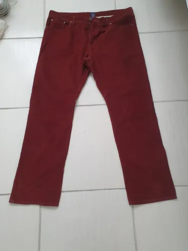 Calça em Veludo Vinho Tam G