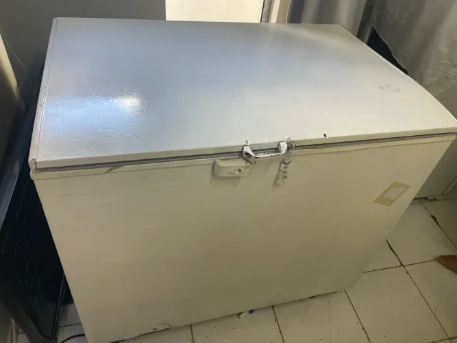 Freezer de aproximadamente 600L