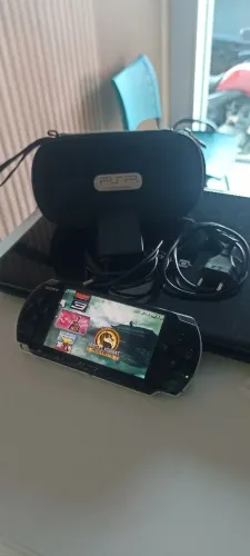 Vendo vídeo game portátil desbloqueado com 128gb 33 jogos baixado PSP 30001