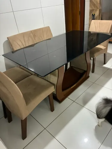 Mesa de seis cadeiras