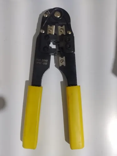 Alicate de Crimpar RJ45 8P8C - Ferramenta para Cabos de Rede Ethernet (CAT5/CAT6)