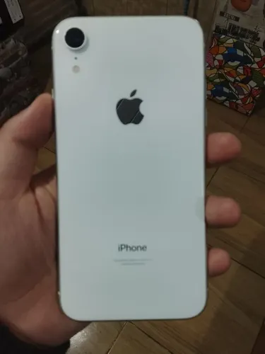 iPhone XR 64 Gigas (bateria original 76%) não aceito troca