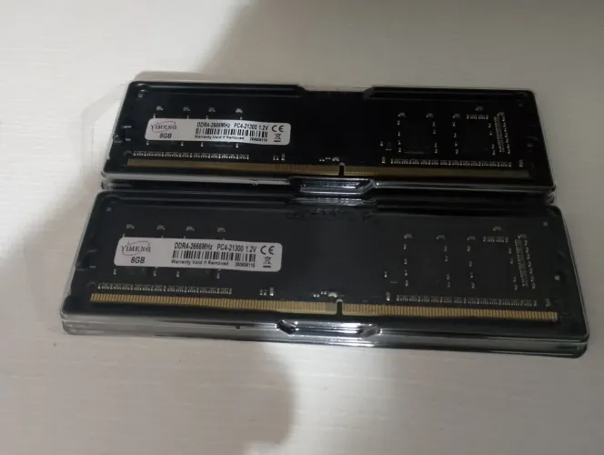 Par de memórias DDR4 (2x8Gb) 2666Mhz, novas.