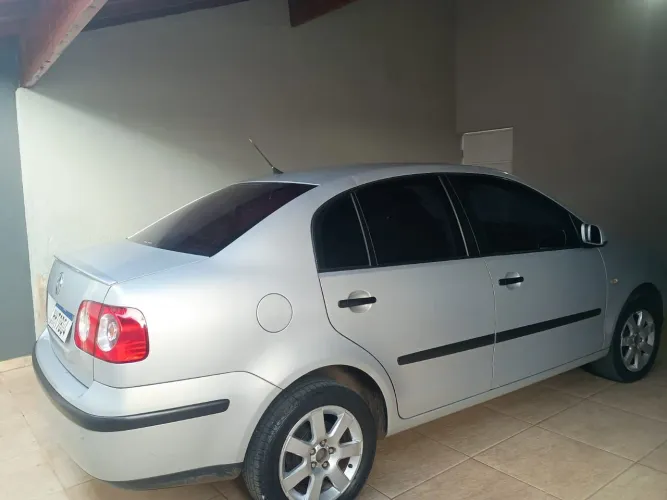 Volkswagen Polo Sedan 1.6 MI Total Flex 8V 4P 2008