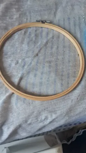 bastidor de bambu para bordado<br>R$40,00