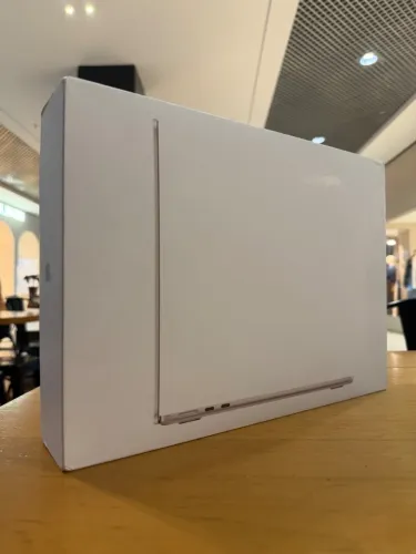MacBook Air M5