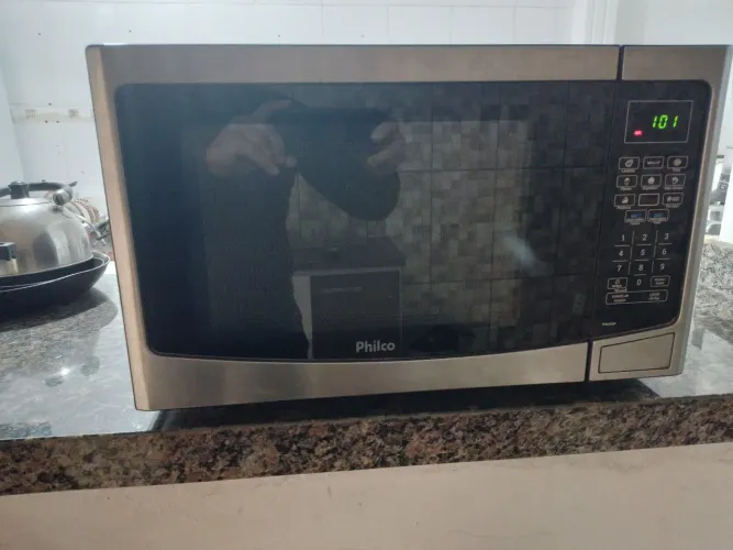 Micro-ondas ondas Philco 33 litros Só 190 reais