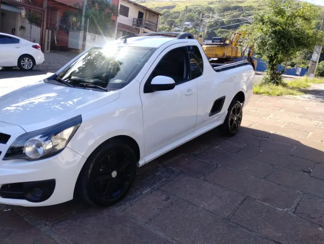 Chevrolet Montana Sport 1.4 Econoflex 8V 2P 2016
