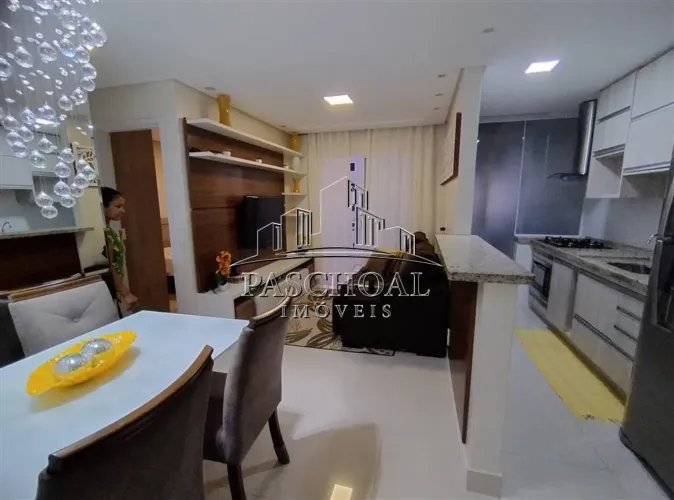 Apartamento 2 quartos, suíte,100m do mar, portaria 24h, lazer clube, 1 vaga de garagem dem
